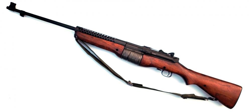 M1941 Johnson Rifle SN B0616 (11).jpg