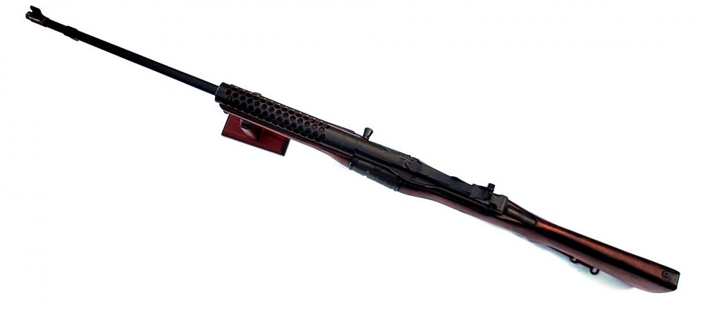 M1941 Johnson Rifle SN B0616 (13).jpg